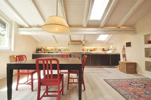 La Thuile Ski Chalet | Chic Ski-In/Ski-Out Design Loft with Pet-Friendly Amenities