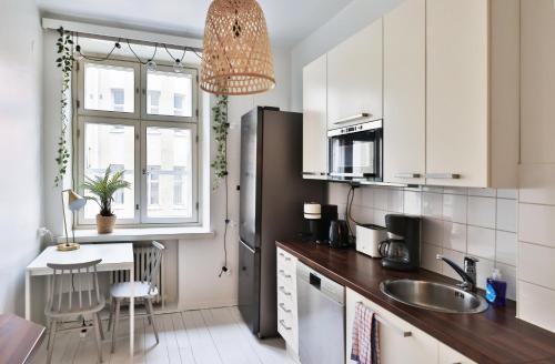 Punavuori Apartment | Elegant Stay in the Heart of Punavuori - Rated 9.5/10