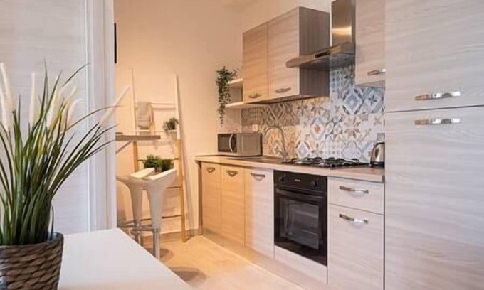 Bicocca Apartment | Stylish Suite Near Bicocca University with Kitchen Access