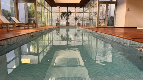 Buenos Aires Central Business District Hotel | Stylish Design Suites Buenos Aires with Spa & Pool Access