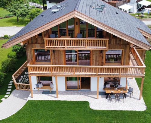 Reit im Winkl Apartment | Discover Designchalets auf 685: Pet-Friendly Getaway