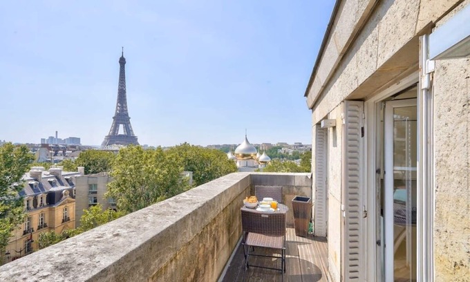 Quartier du Gros-Caillou Apartment | Elegant Studio with A/C and Eiffel Tower Terrace View