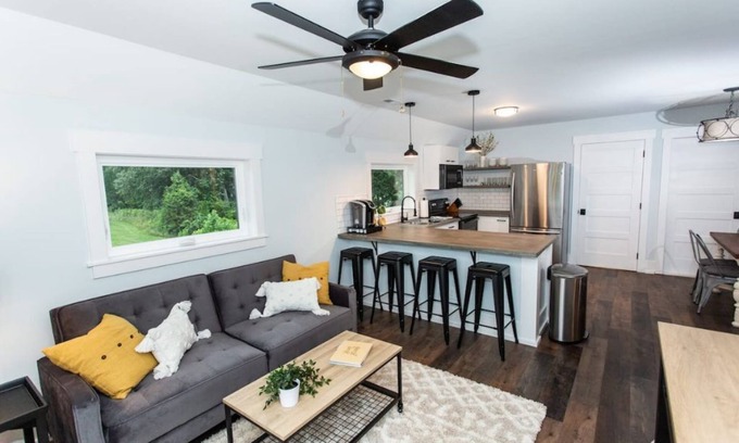 Fort Mill Apartment | Stylish Apt in Fort Mill with Spa, Hot Tub & Netflix