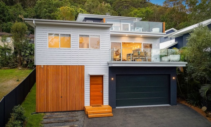 Pearl Beach House | Exceptional Designer Pearl Beach Family House by the Ocean