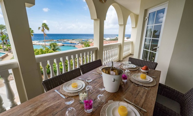 Willemstad Apartment | Stylish Designer Penthouse with Oceanfront Views