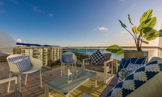 Palm Beach Condo | Exclusive Designers Duplex Penthouse with Oceanfront Views