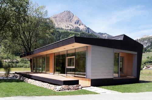 Matrei in Osttirol House | Stylish Designhaus COOP: Rated 9.3, Family-Friendly Stay