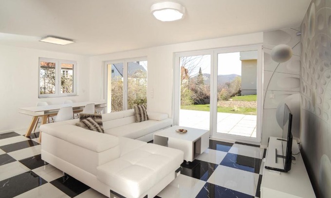 Wernigerode Apartment | Guest Rated: Designpension Classicidyll with Hot Tub & Breakfast