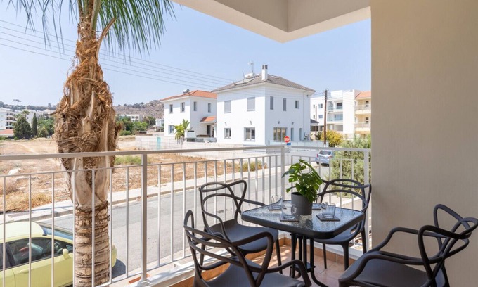 Oroklini Apartment | Cozy 1-Bedroom Apartment with Pool in Oroklini