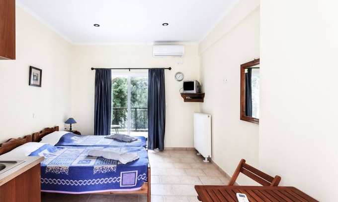 Armenistis Apartment | Discover Despina Studios & Rooms: Family-Friendly Getaway