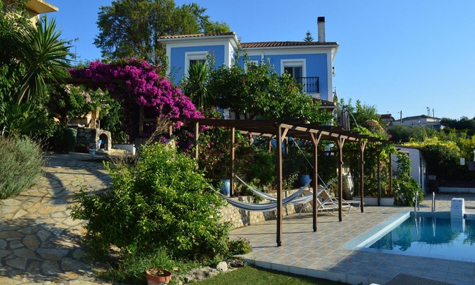 Kypseli Villa | Idyllic Villa with Sea Views & Private Pool, 5 Min to Beach