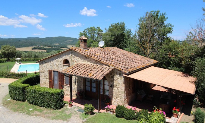 Casole d'Elsa House | Exclusive Usco: Private Pool Retreat with Top Guest Ratings