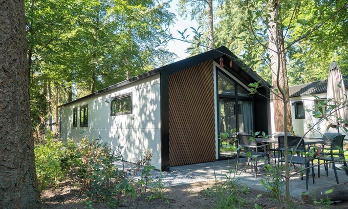 Maarn House | Cozy Detached Chalet with Kitchen, Pet-Friendly & Rated 9.6