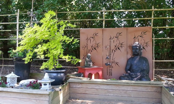 Val d’Erdre-Auxence Cottage | Scenic Country House with Private Fishing Pond & Pet Friendly