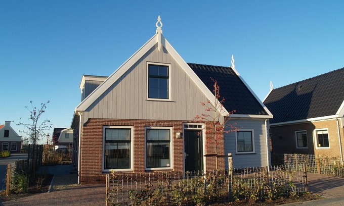 Uitdam House | Cozy Detached Holiday Home with Pool near Amsterdam
