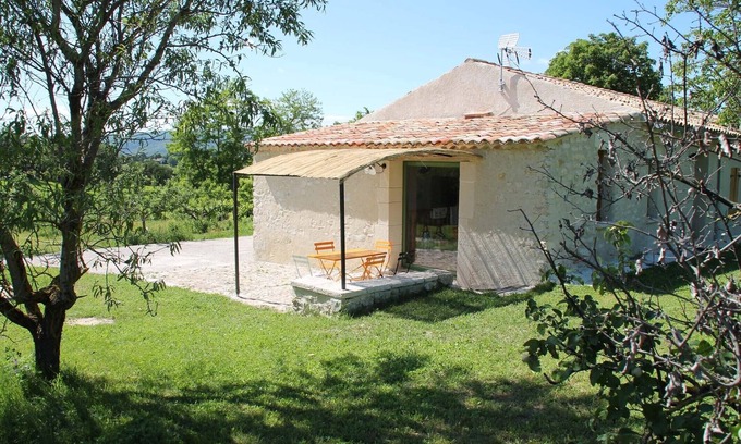 Forcalquier House | Idyllic Stone Retreat in Forcalquier with Breathtaking Views