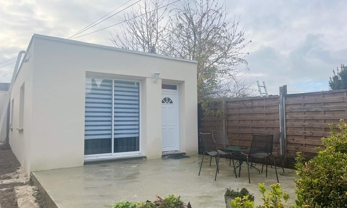 Montry House | Detached house near Disney, 77450 Montry, sleeps 6, TV wifi