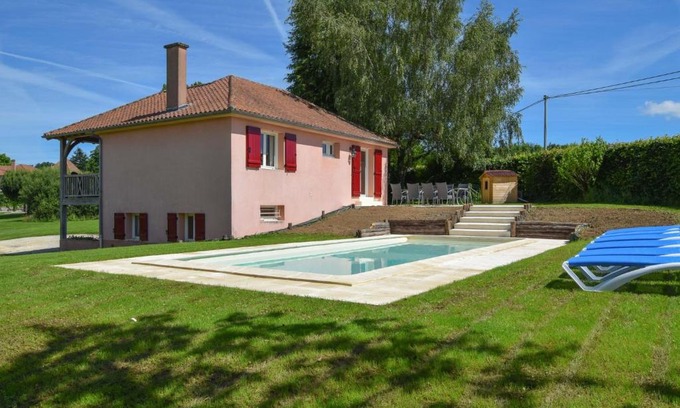 Saint-Medard-d'Excideuil House | Scenic Retreat with Private Heated Pool and Pet-Friendly Options