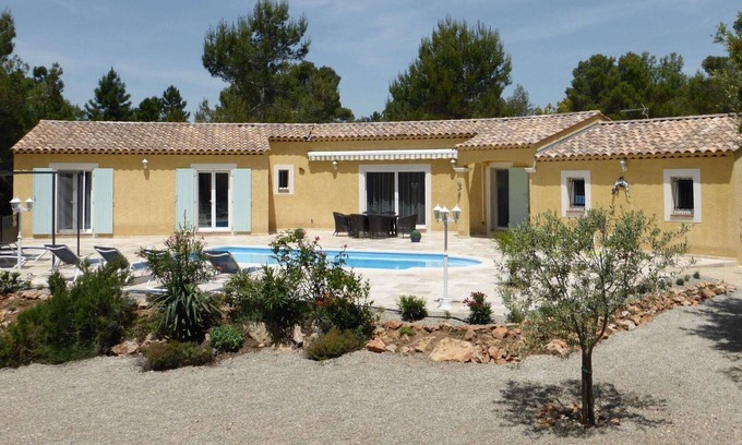 Moissac-Bellevue Villa | Detached spacious villa with private heated pool, near the Gorges du Verdon