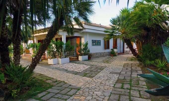 Sant'Agata sui Due Golfi Villa | Ideal Detached Villa with Terraces, Garden & Pool Access