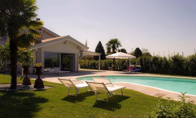 Lugo di Vicenza Villa | Relaxing Villa with Pool in Veneto for Memorable Getaways
