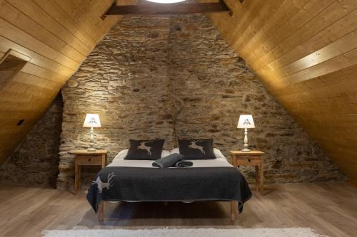 Bossost House | Family-Friendly Stays at Deth Nord: Pet Welcoming Retreat