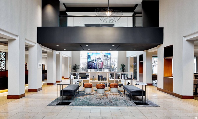 Romulus Hotel | Explore Comfort at Detroit Metro Airport Marriott Hotel