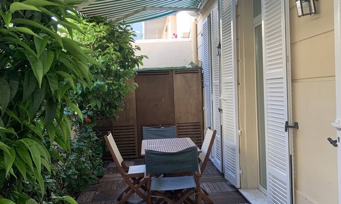 Les Fleurs Apartment | Stylish Deux Pièces Meublées in Heart of Monaco Garden