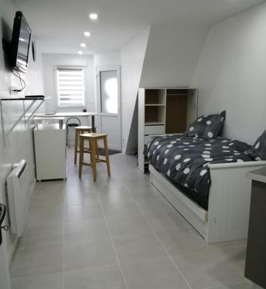 Brouckerque Apartment | Cozy Studio & Loft in Village Center: Great Guest Rating!