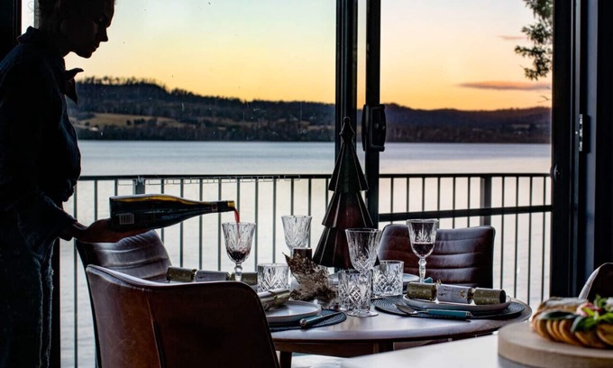 Deviot House | Deviot Boat House: Guest Rated 9.8, Ideal for Families