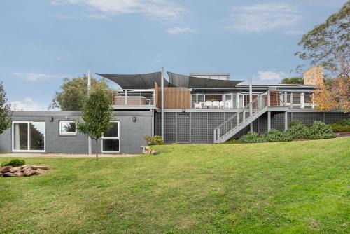 Mount Martha House | Relaxing Mt Martha Escape with Spa & Scenic Views
