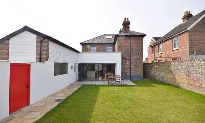 Southbourne House | Exceptional Devonia House: Perfect Southbourne Group Retreat