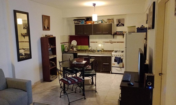 Villa Devoto Apartment | Budget-Friendly Stay at Devoto: Pet and Child Friendly