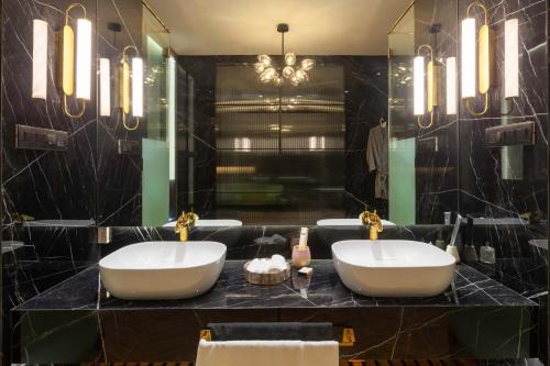 Karjat Villa | Experience Dew Drops by StayVista - Mountain-View Villa Oasis