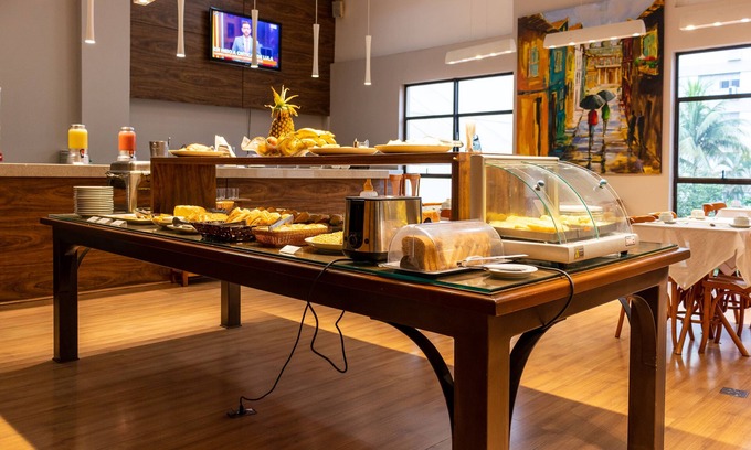 Volta Redonda Hotel | Discover Dexter Hotel: Family-Friendly Stays with Dining Options