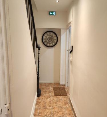 Saint-Quentin Apartment | Discover DG LOCATION: Guest Rated 8/10 for Comfort