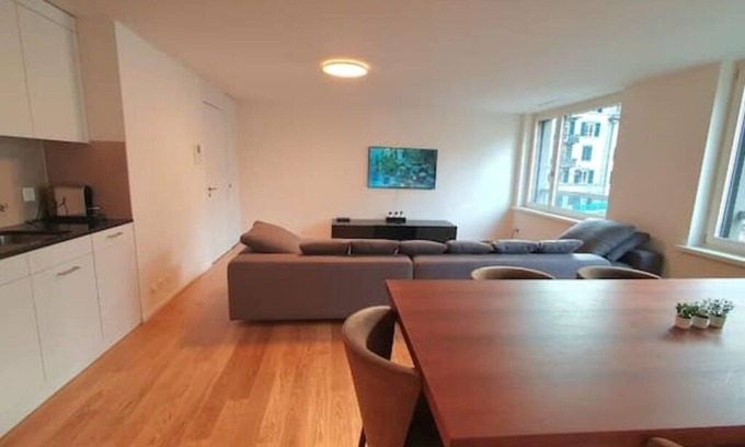 District 2 Apartment | Discover DHG Luxury Apartments Zurich-Wollishofen Oasis