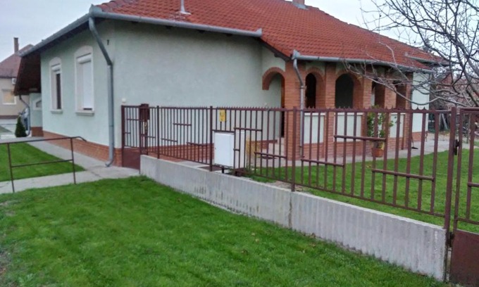 Morahalom Apartment | Family-Friendly Diófás Vendégház in Mórahalom - 9.6 Rated