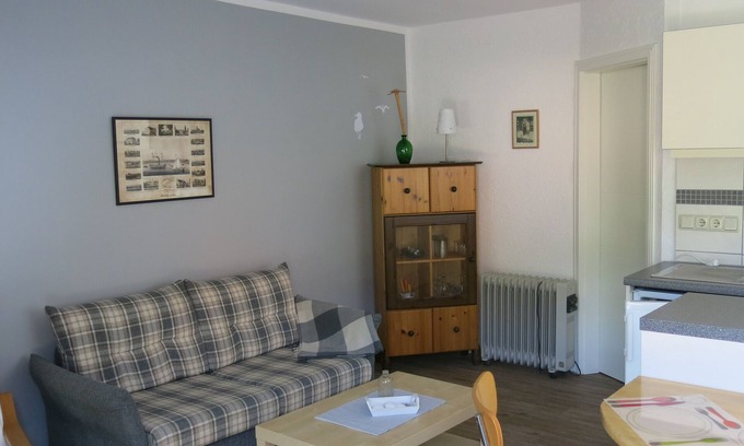 Insel Poel House | Prime Location on Timmendorf's Beach with Ocean View Rooms