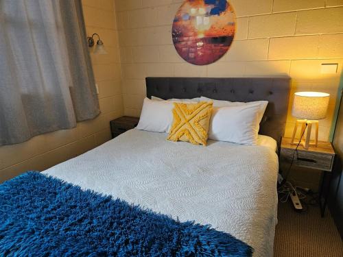 Matamata Apartment | Cozy Retreat at Di's B&B with Delicious Breakfast Included