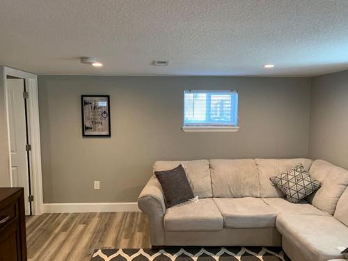 Dupont House | Cozy DIA HideAway - 2BR with Breakfast Near Airport