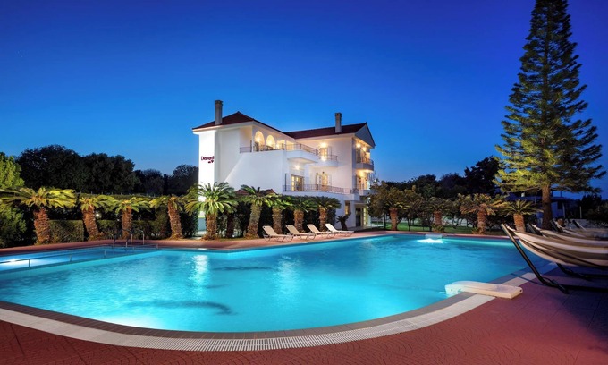 Petaloudes Villa | Cozy Retreat at Diamanti Villa with Pool & Ocean Views