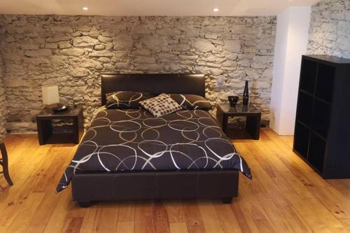 Sainte-Eulalie Apartment | Discover Diamond: Family-Friendly Gîte near Carcassonne