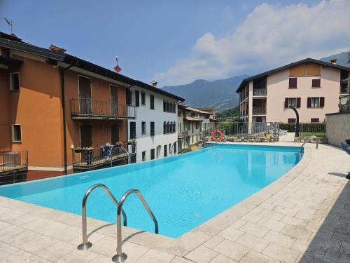 Sulzano Apartment | Diamond Suite: Oceanfront Retreat with Pool & Breakfast