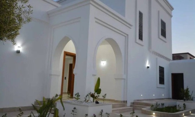 Aghir Villa | Elegant Diar Nader Villa in Midoune with Family-Friendly Perks