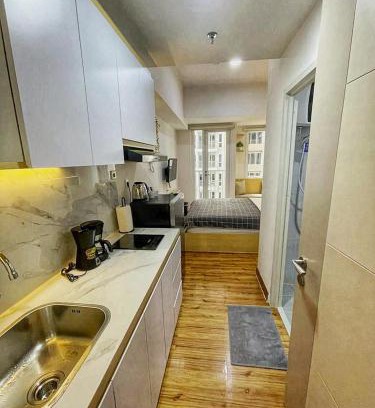 Java Apartment | Experience Didien's Apartment: Oceanfront Oasis with Pool