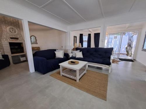 Pearly Beach House | Discover Die Boomhuis at Pearly Beach - Family Friendly Stay