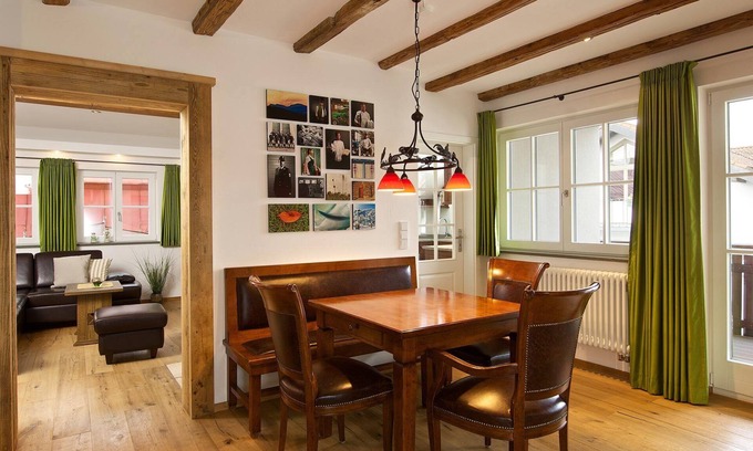 Oberstaufen Apartment | Experience Alpenblick: Pet-Friendly Retreat in the Alps