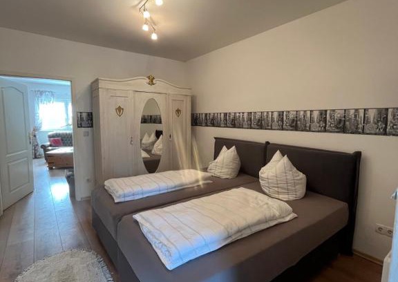 Pullenreuth Apartment | Family-Friendly Escape at Die grüne Mitte with Top Ratings