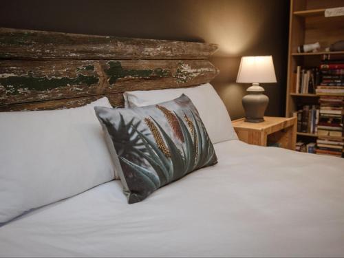 Langenhoven Park Apartment | Discover Die Moerbeiboom: Family-Friendly with Pool Access